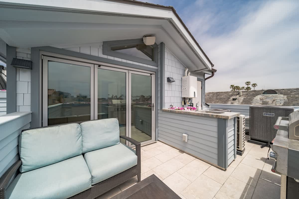 Harbor House - Harbor Retreat Near Ferry and Beach — photo 5