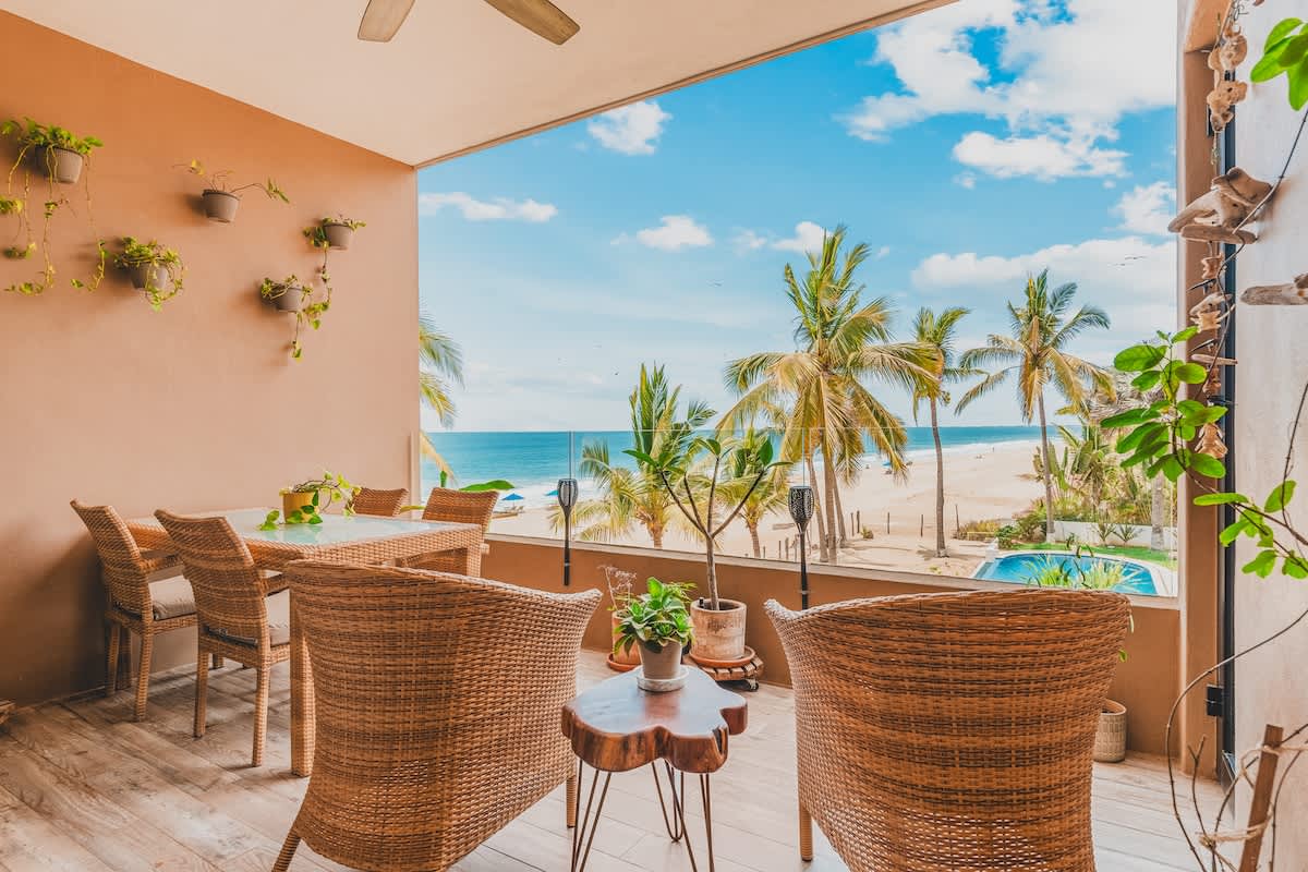 Casa De Vigil: Beachfront Oasis Ocean Views & Pool — photo 1