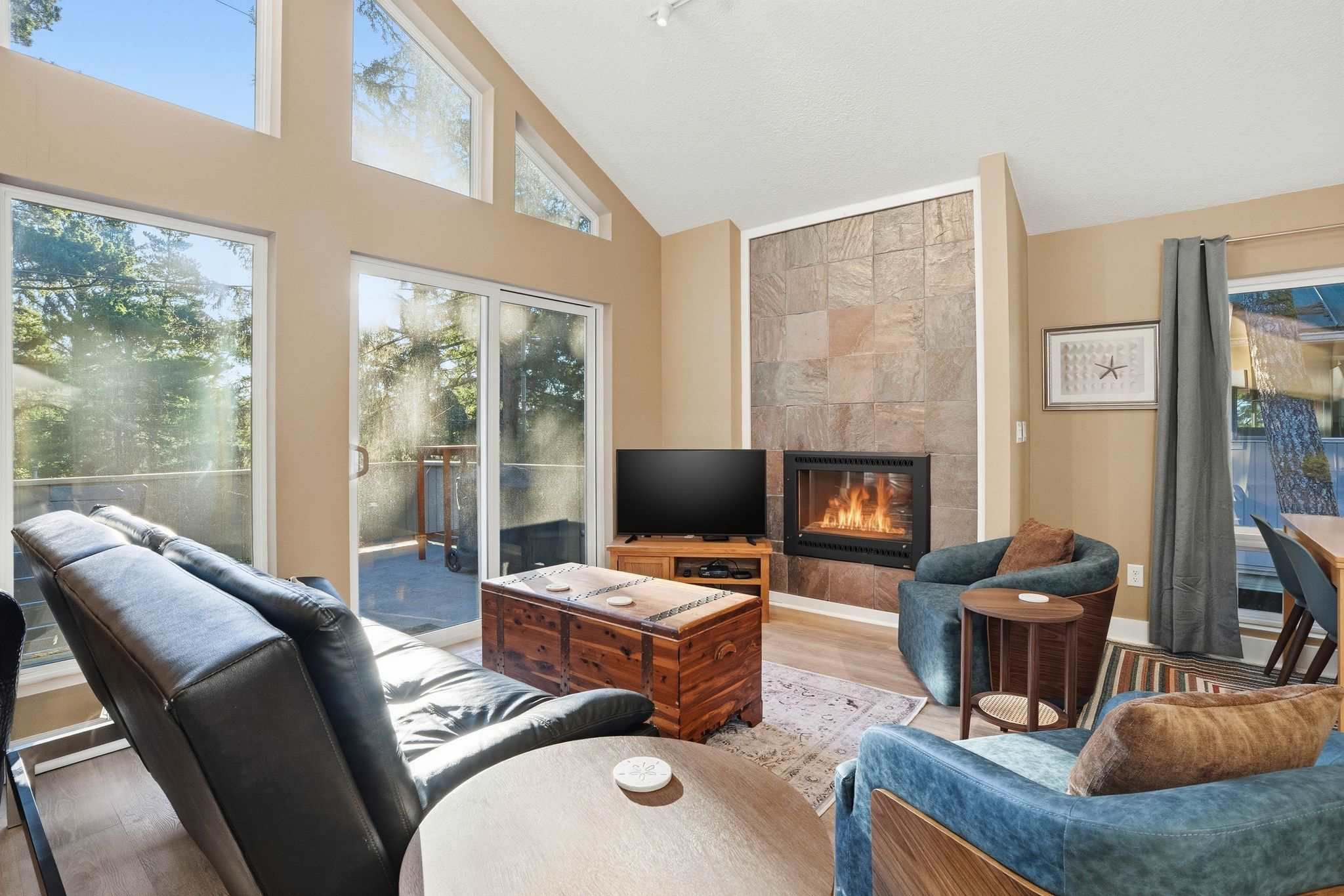 Latitude 45 - forest retreat near Manzanita beach — photo 2