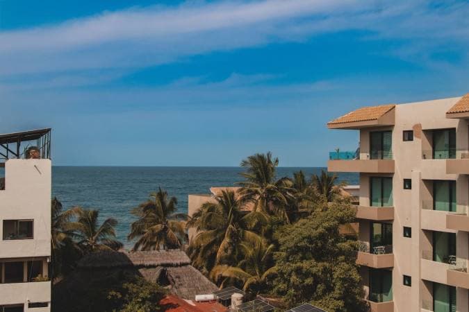 Vista Verde: Rooftop pool, pets, and near beach — photo 5